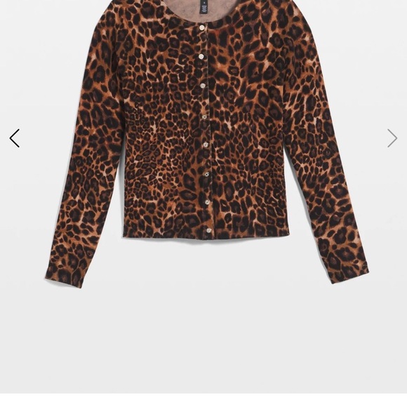 Brand new with tag WHBM Leopard 🐆 Cardigan size Smalll - Picture 2 of 6